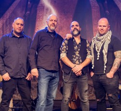 Maiden United με Dennis Stratton στην Ελλάδα για δύο συναυλίες