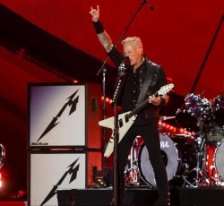 Παγκόσμια πρεμιέρα σε κινηματογράφους για το "72 Seasons" από τους Metallica 