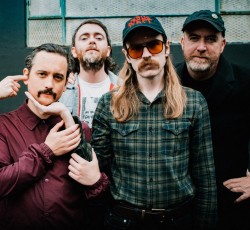 Οι Pigs Pigs Pigs Pigs Pigs Pigs Pigs έρχονται στην Ελλάδα 