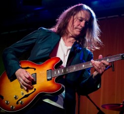 Ο Robben Ford για πρώτη φορά στην Ελλάδα 