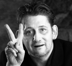Πέθανε ο Shane MacGowan των The Pogues 