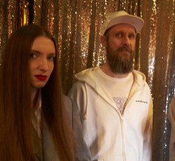 Συνεργασία των Sleaford Mods με τη Florence Shaw των Dry Cleaning 