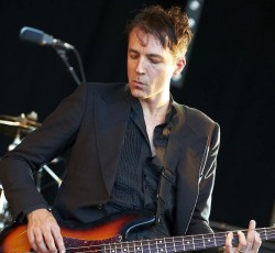 Έφυγε από την ζωή ο Steve Mackey των Pulp 