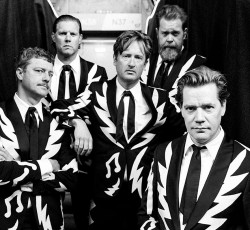 Ακούστε τα δύο καινούρια singles των Hives