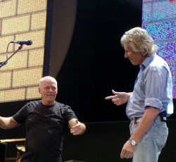 Ο Roger Waters για τα σόλο του David Gilmour 