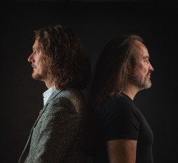 Τρίτος δίσκος από τους Damian Wilson & Adam Wakeman