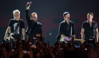 Οι U2 ανακοίνωσαν άλμπουμ με διαφοροποιημένες επανεκτελέσεις κομματιών τους