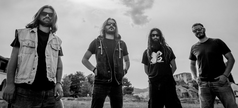 Οι Villagers Of Ioannina City αποκάλυψαν το "Ghosts In The Sky"