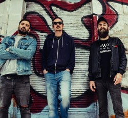 Οι 1000mods παρουσιάζουν ζωντανά το νέο τους άλμπουμ στο Floyd 