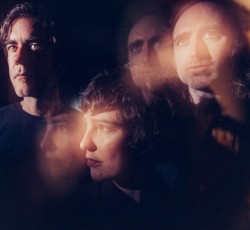 Οι A Place To Bury Strangers ανακοίνωσαν το "Synthesizer" 