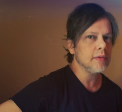 Ακούστε το νέο single του Dax Riggs 