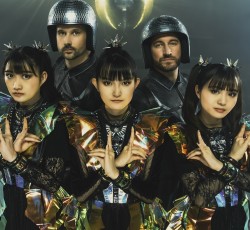 Ακούστε τη σύμπραξη Babymetal και Electric Callboy