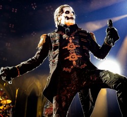 Οι Ghost αποκάλυψαν το "The Future Is A Foreign Land"