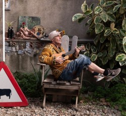 Νέος δίσκος έπειτα από 17 χρόνια για τον Manu Chao 