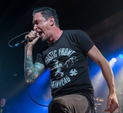 Με καρκίνο του οισοφάγου διαγνώσθηκε ο Lou Koller των Sick Of It All 