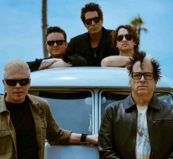 Οι Offspring αποκάλυψαν ένα από τα πιο heavy κομμάτια τους 