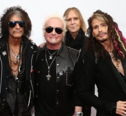 Οι Aerosmith αποσύρονται από τις περιοδείες 
