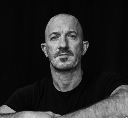 O Colin Stetson για πρώτη φορά στην Ελλάδα 