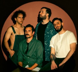 Ακούστε το νέο single των Commuter 