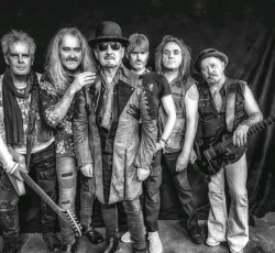 Νέος δίσκος μετά από οκτώ χρόνια για τους Demon 