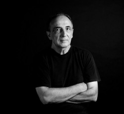 O Γιώργος Καρράς κυκλοφορεί νέο προσωπικό δίσκο 