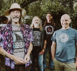 Studio άλμπουμ Νο.36 για τους Hawkwind 