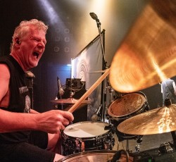 Οι Iron Maiden ανακοινώνουν τον νέο τους ντράμερ 