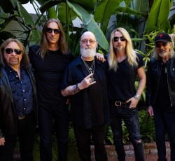 Οι Judas Priest κυκλοφορούν το "Crown Of Horns" 