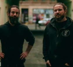 Κυκλοφόρησε το full-length ντεμπούτο των Park+Riot 