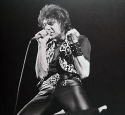 Η metal κοινότητα αποχαιρετά τον Paul Di'Anno 