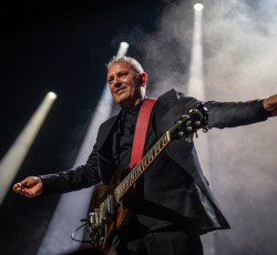 Ο Παύλος Παυλίδης ζωντανά στο Floyd Live Music Venue 