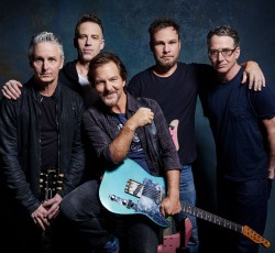 Νέο τραγούδι και άλμπουμ από τους Pearl Jam