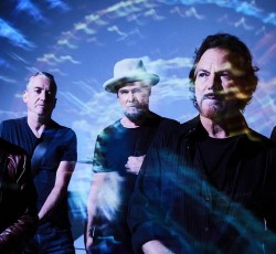 Ακούστε το καινούριο single των Pearl Jam