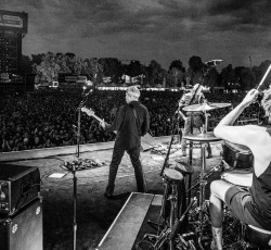 Ακυρώνεται η ημέρα των Queens Of The Stone Age στο AthensRocks 