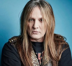 O Sebastian Bach για το ενδεχόμενο επιστροφής στους Skid Row 