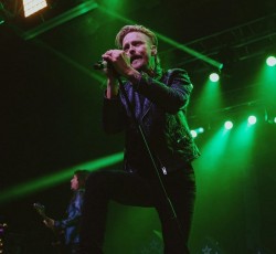 Εκτός Skid Row o τραγουδιστής Erik Grönwall 