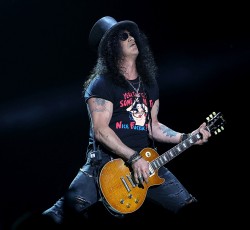 Νέα singles από Slash, Kasabian, Beth Gibbons, κ.ά.
