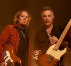 Δεύτερος δίσκος για τους Adrian Smith και Richie Kotzen 