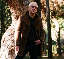 Τρίτο προσωπικό άλμπουμ από τον Τάκη Μπαρμπαγάλα 