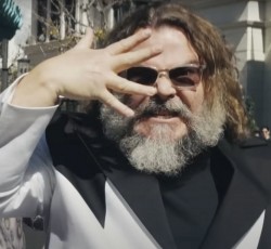 Οι Tenacious D διασκευάζουν το "...Baby One More Time" της Britney Spears