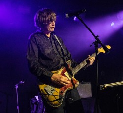 Νέο δίσκο ανακοίνωσε ο Thurston Moore