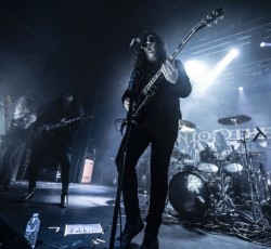 Οι Unto Others ανακοίνωσαν την άφιξη του "Never, Neverland" 