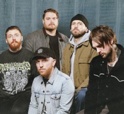 Ακούστε το νέο single των While She Sleeps 