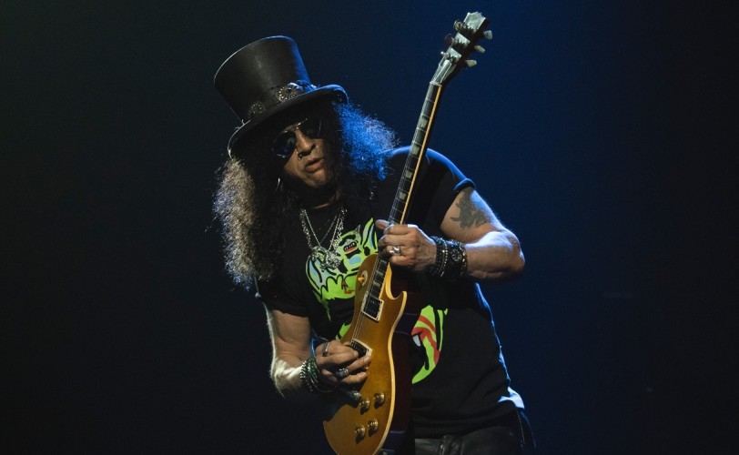 Slash Rips Δίσκος διασκευών από τον Slash με τη συμμετοχή κορυφαίων ερμηνευτών