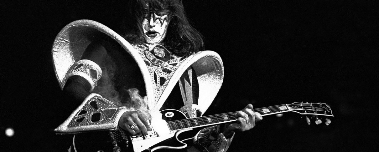H rock κοινότητα τιμά τον Ace Frehley