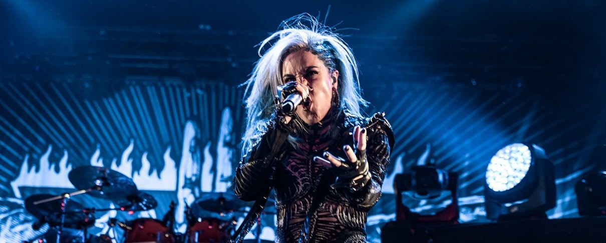 Παρελθόν από τους Arch Enemy η Alissa White-Gluz