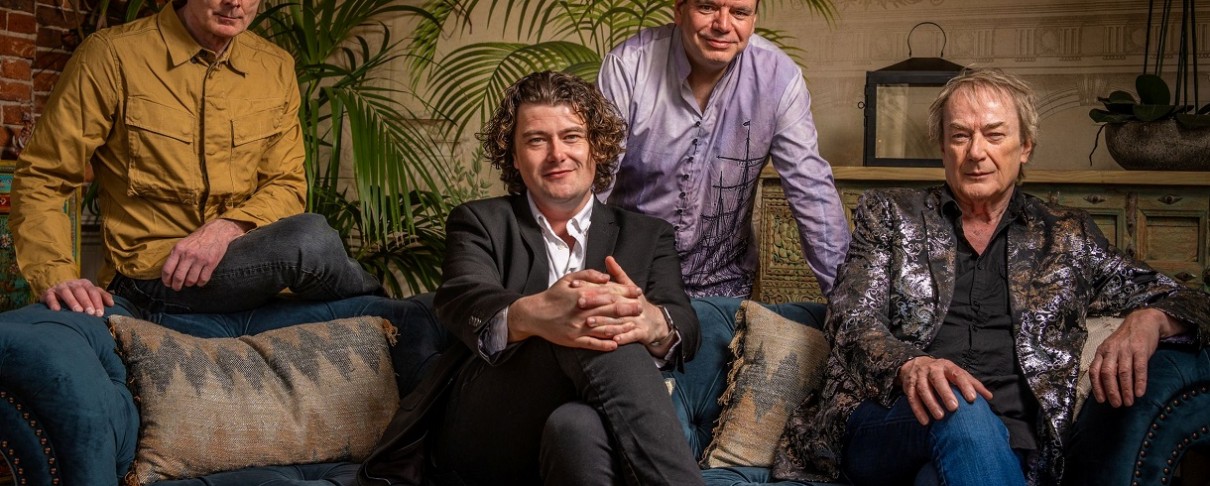 Νέα video από Asia, Paradise Lost και Persefone