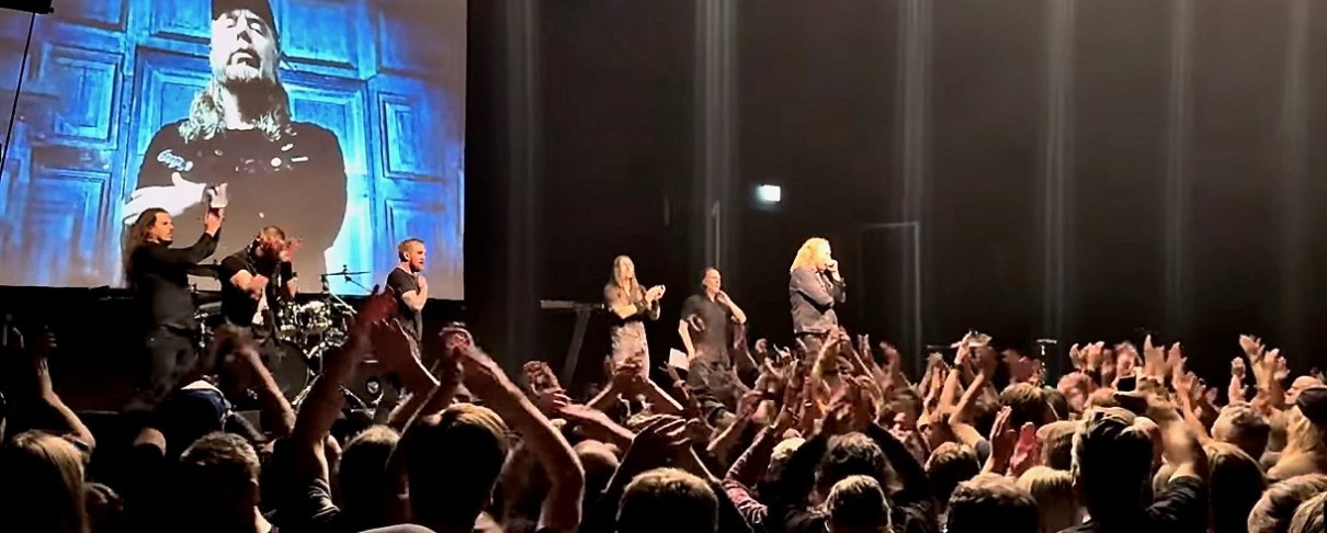 Οι Dark Tranquillity διασκευάζουν At The Gates στη μνήμη του Tomas Lindberg