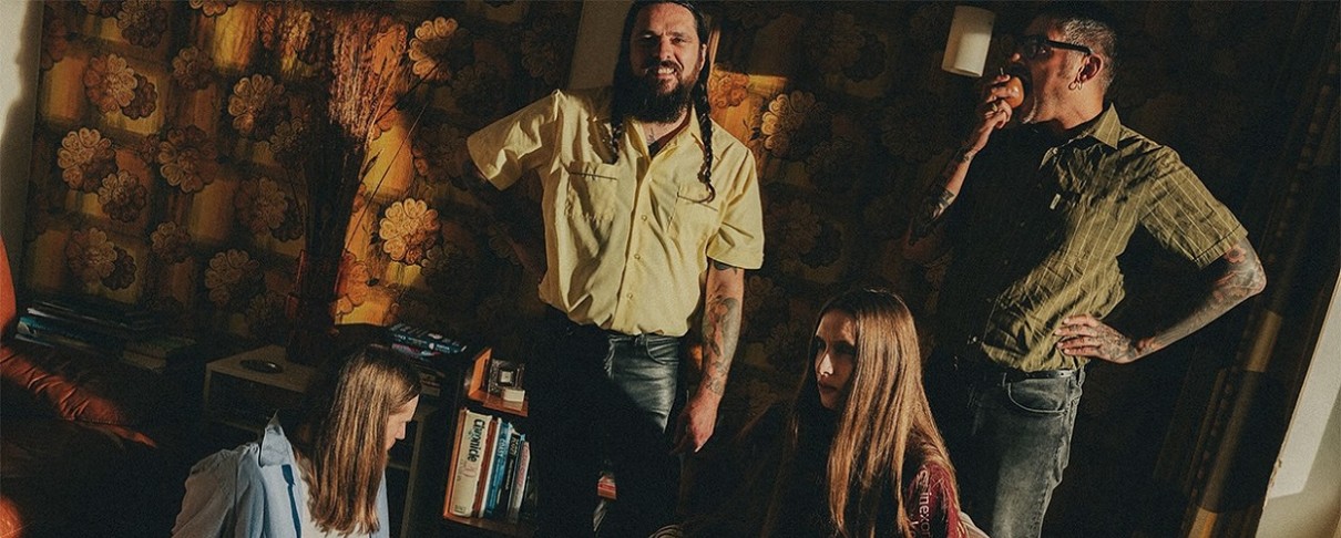 Οι Dry Cleaning κυκλοφόρησαν το "Cruise Ship Designer"