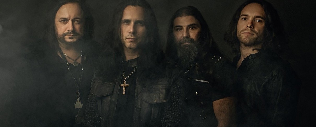 Επιστρέφει στους Firewind ο Henning Basse